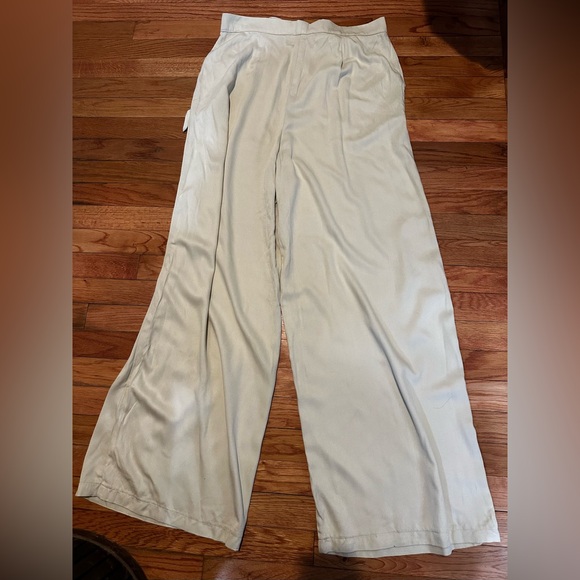 NWT June & Hudson Khaki Wide Leg Dress Pants XL Pockets - Picture 2 of 8